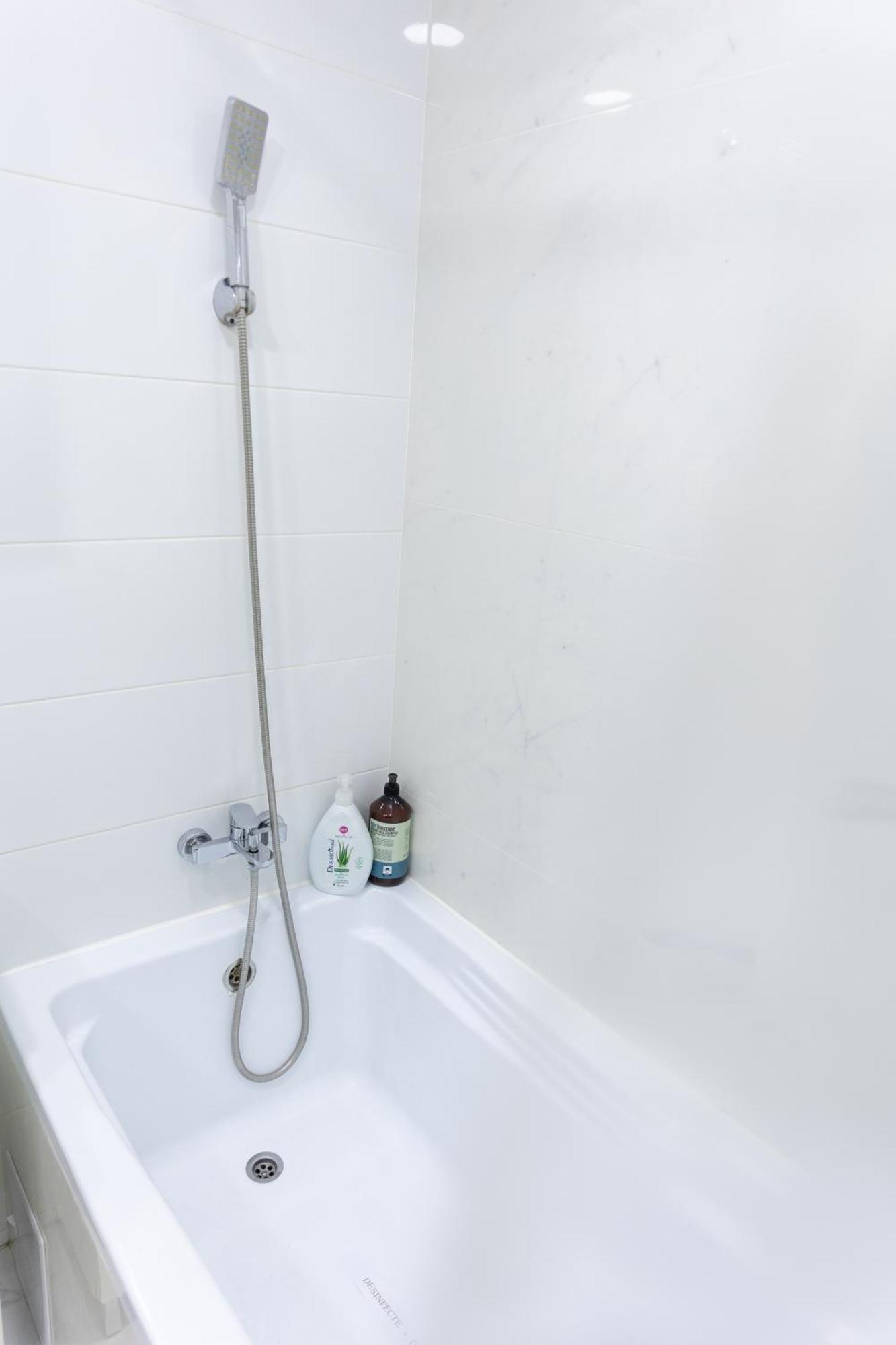 Astar Apartments - Extra Large Rădăuţi Eksteriør billede