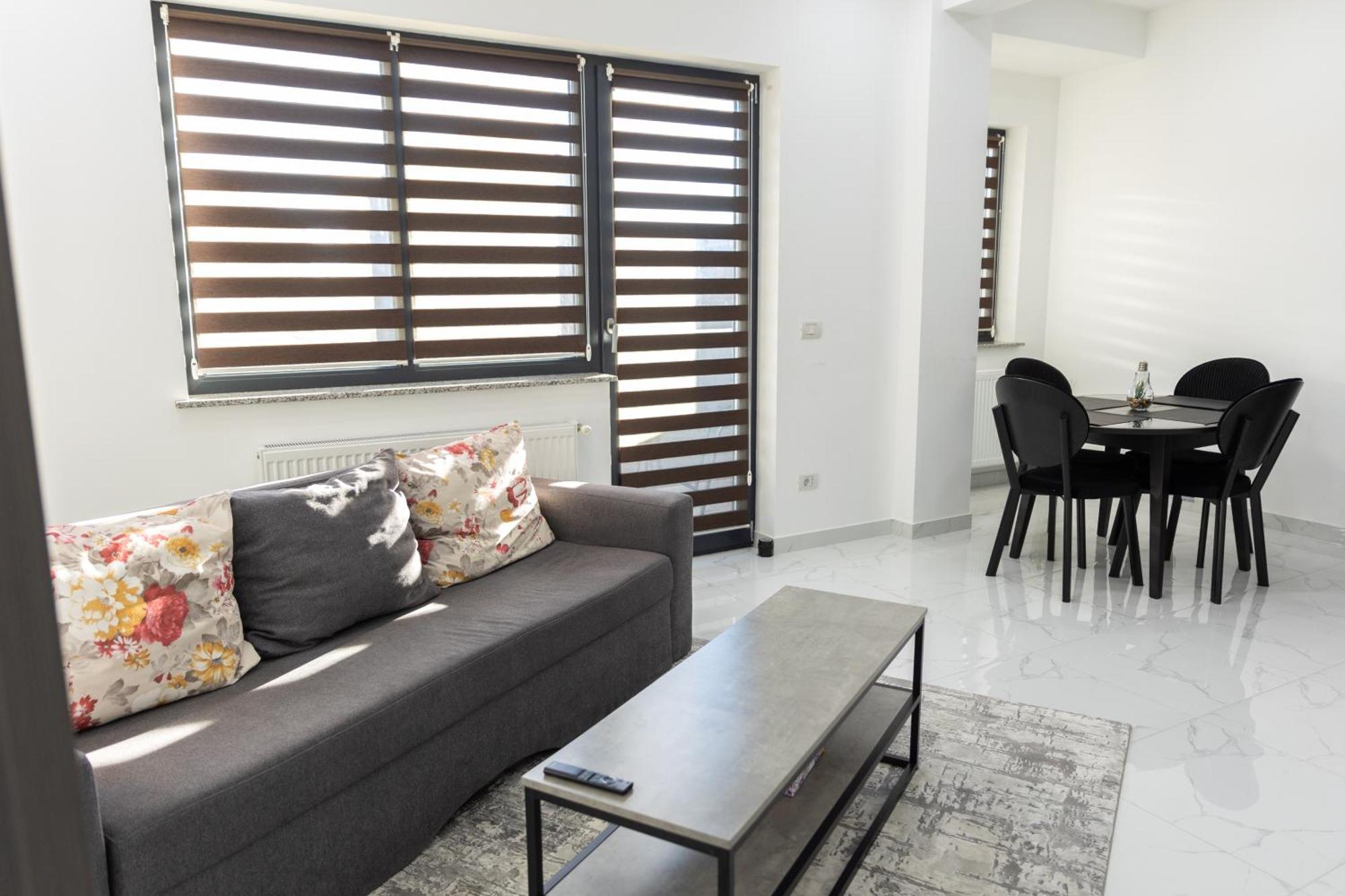 Astar Apartments - Extra Large Rădăuţi Eksteriør billede